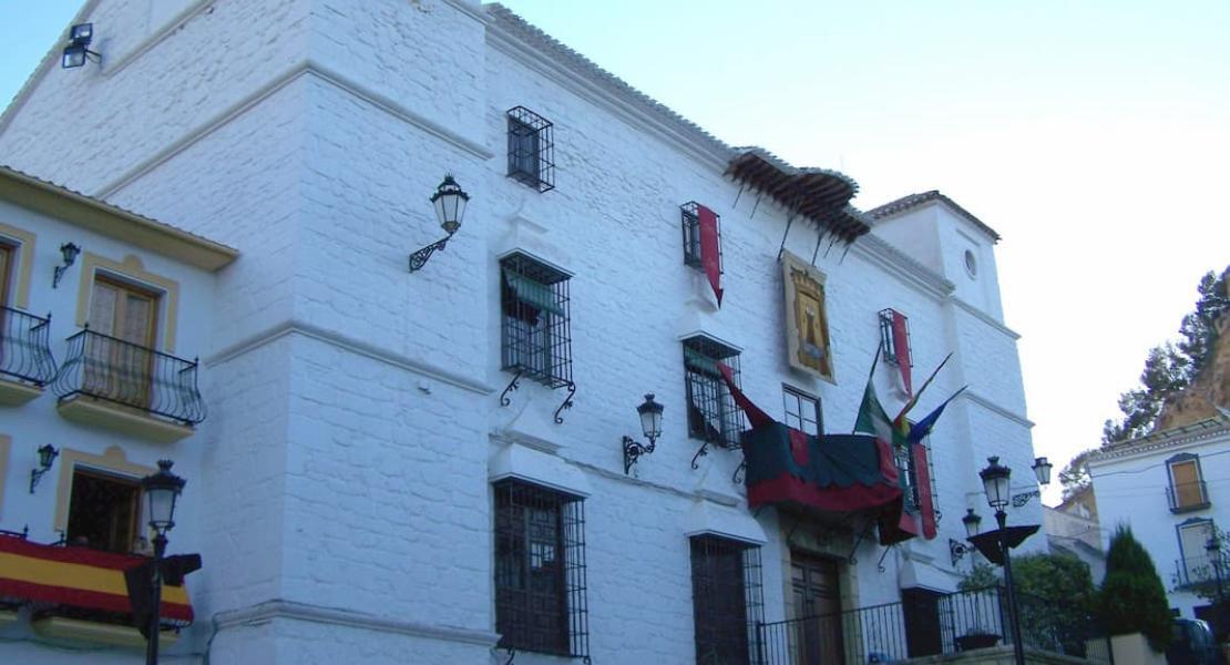 Fachada del Ayuntamiento - Fotografía: Turismo de Montefrío