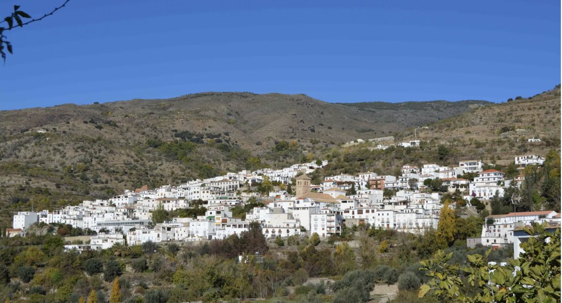 Vista panorámica de Válor - Fotografía: Ayuntamiento de Válor
