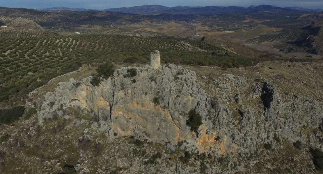 Vista aérea panorámica de la torre atalaya - Fotografía: Mediateca del IAPH